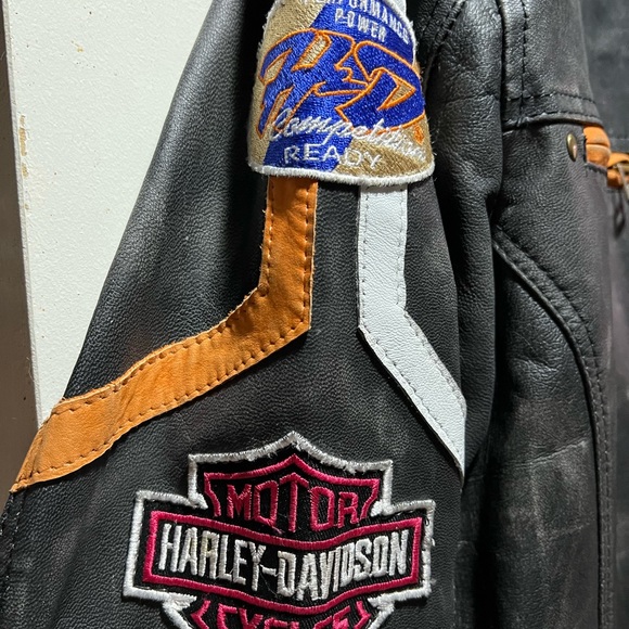 Woman’s Harley Davidson leather jacket - Picture 4 of 5